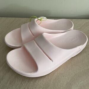 OOFOS OOahh Sandals